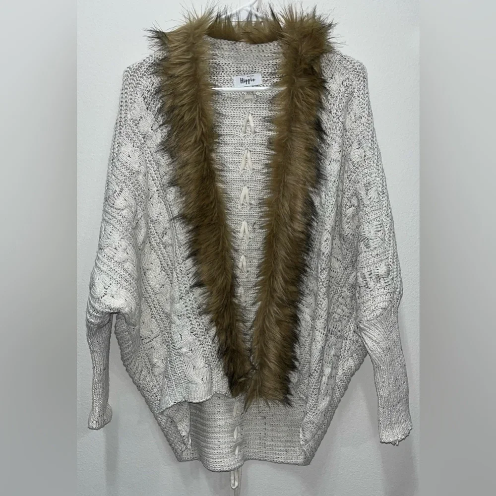 Military Hippie Felicity Faux Fur Batwing Cardigan - Picture 1 of 8